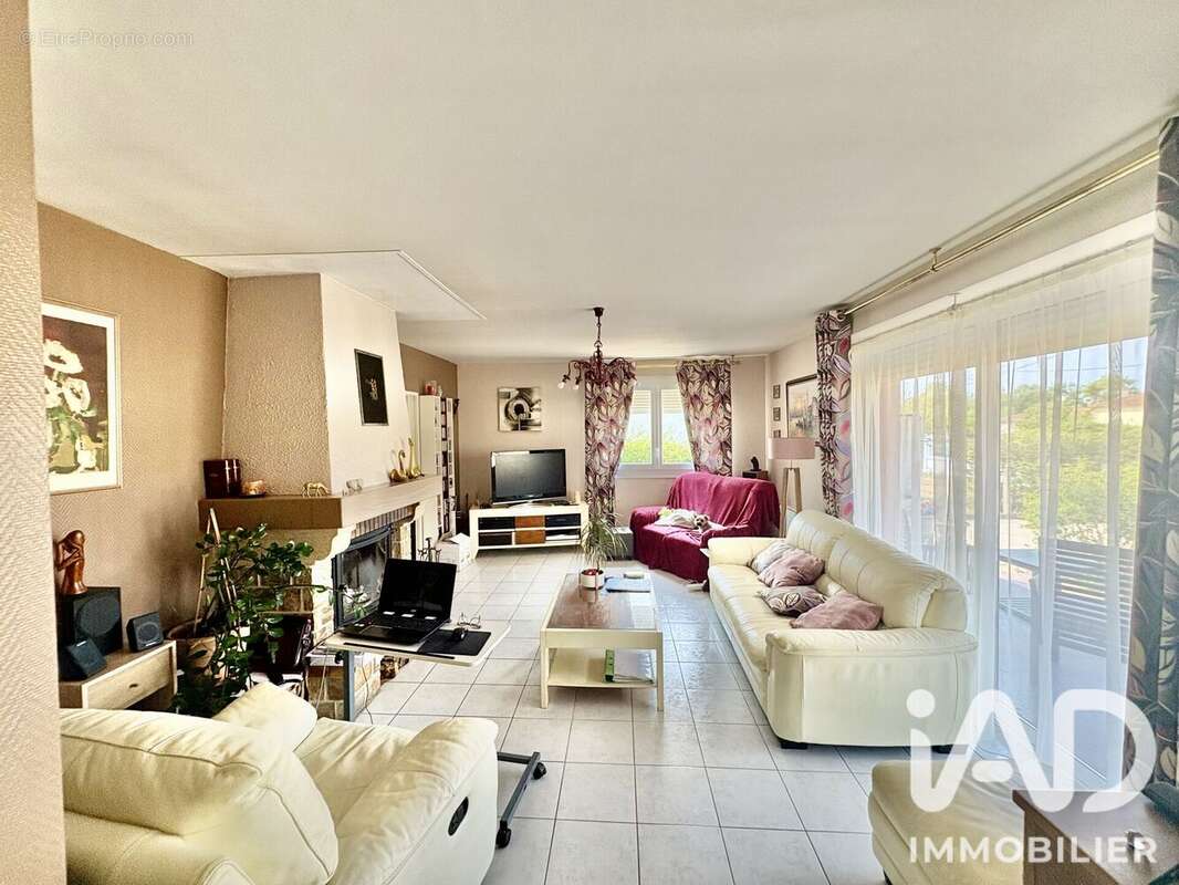 Maison 149 m² à Etauliers  - photo 9