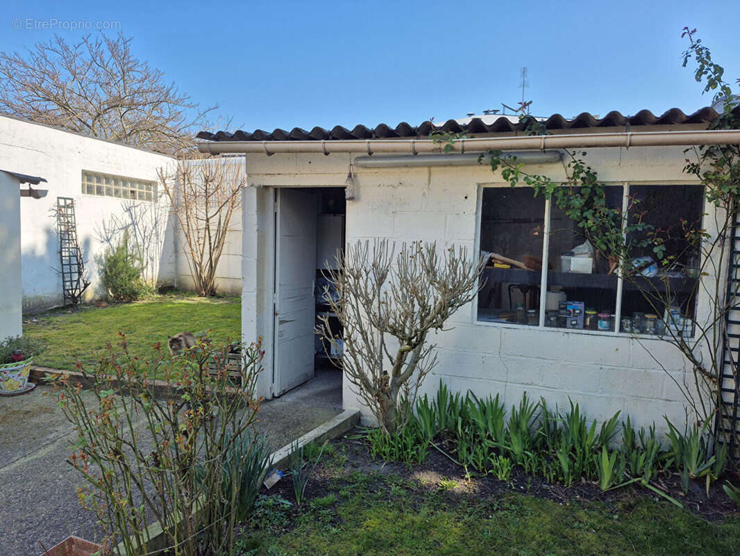 Maison à LE BLANC-MESNIL