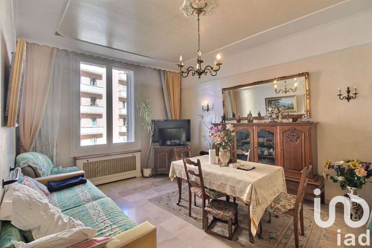 Photo 2 - Maison à MARSEILLE-7E