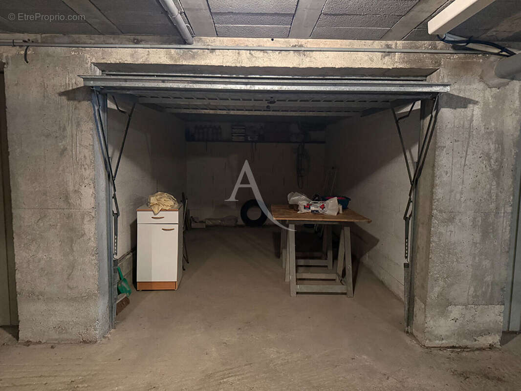 Parking à SAINT-GILLES-CROIX-DE-VIE