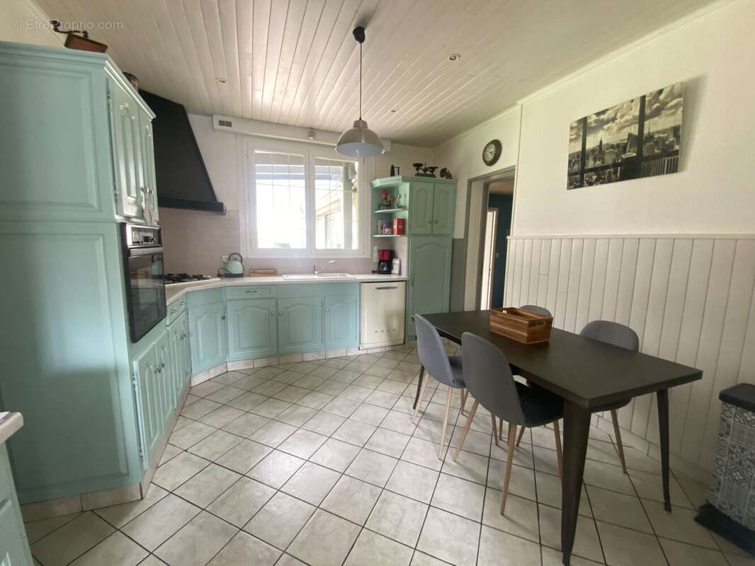 Photo 2 - Maison à ROYE
