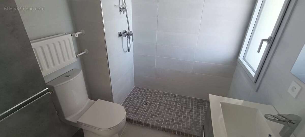 Appartement à MANDELIEU-LA-NAPOULE