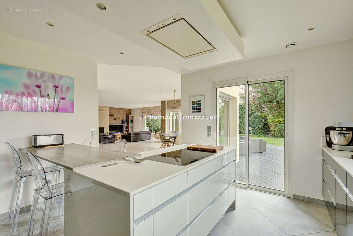 Maison à LA CELLE-SAINT-CLOUD