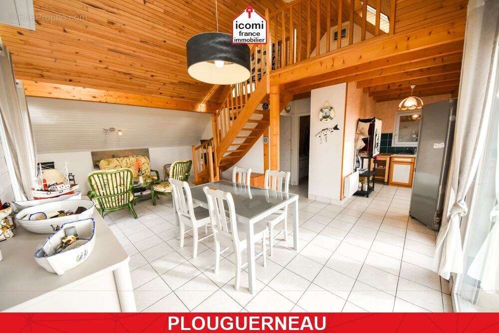 Maison à PLOUGUERNEAU
