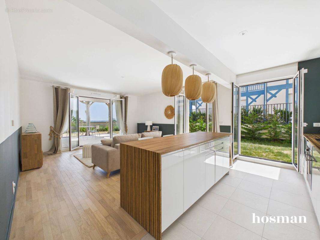 Appartement 4 pièces de 94 m² - Terrasse 60 m² et jardin 100 m² - Rue De Malabry, Le Plessis-Robinson - photo 5