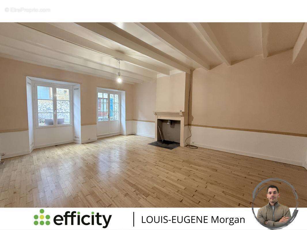 Maison à AVAILLES-LIMOUZINE