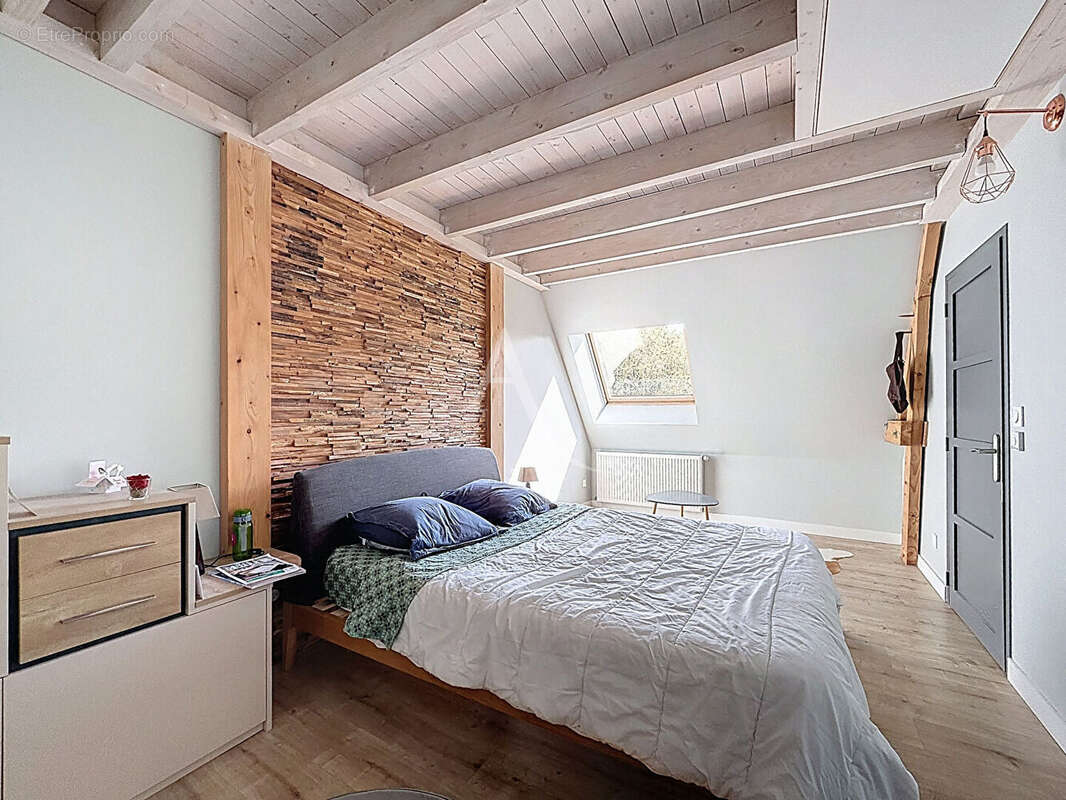 Maison à SAINT-SYLVAIN-D'ANJOU