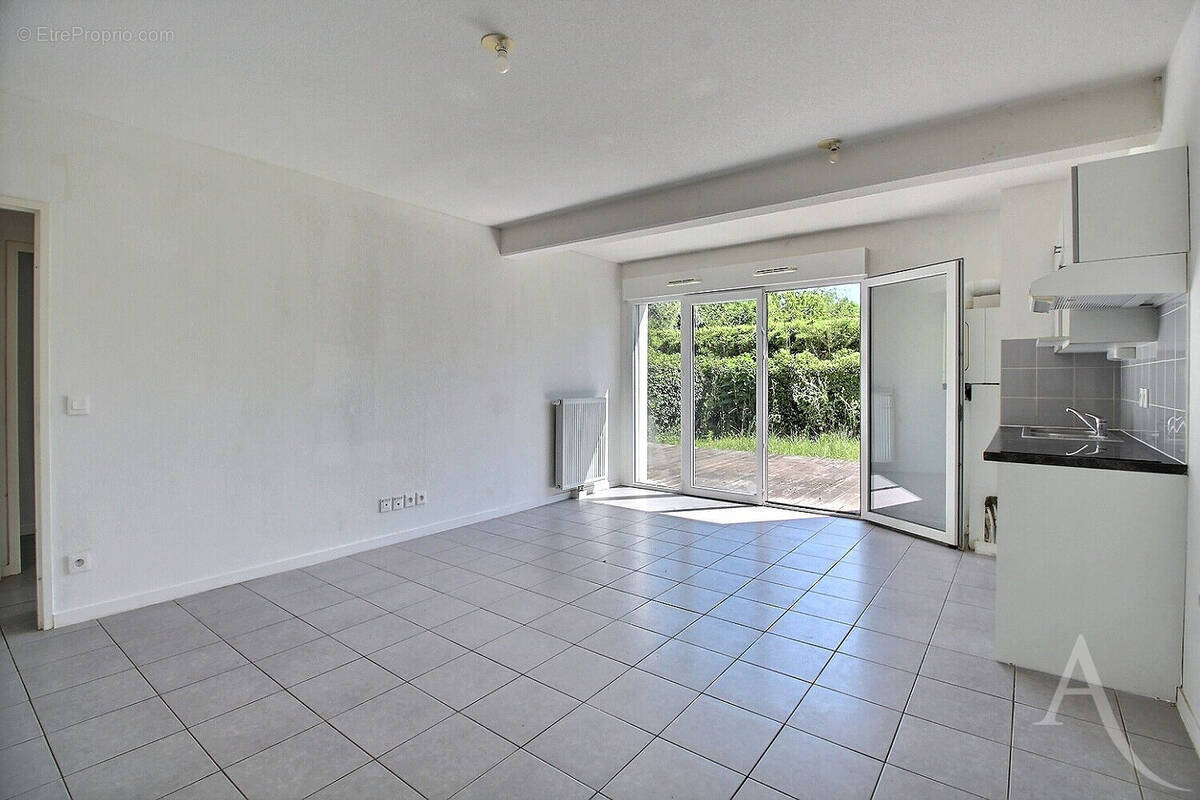 Appartement à VILLENAVE-D'ORNON