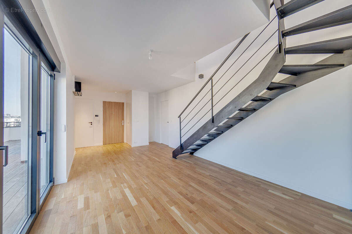 Appartement à PARIS-15E