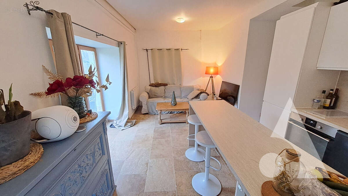 Appartement à SAINT-REMY-LES-CHEVREUSE
