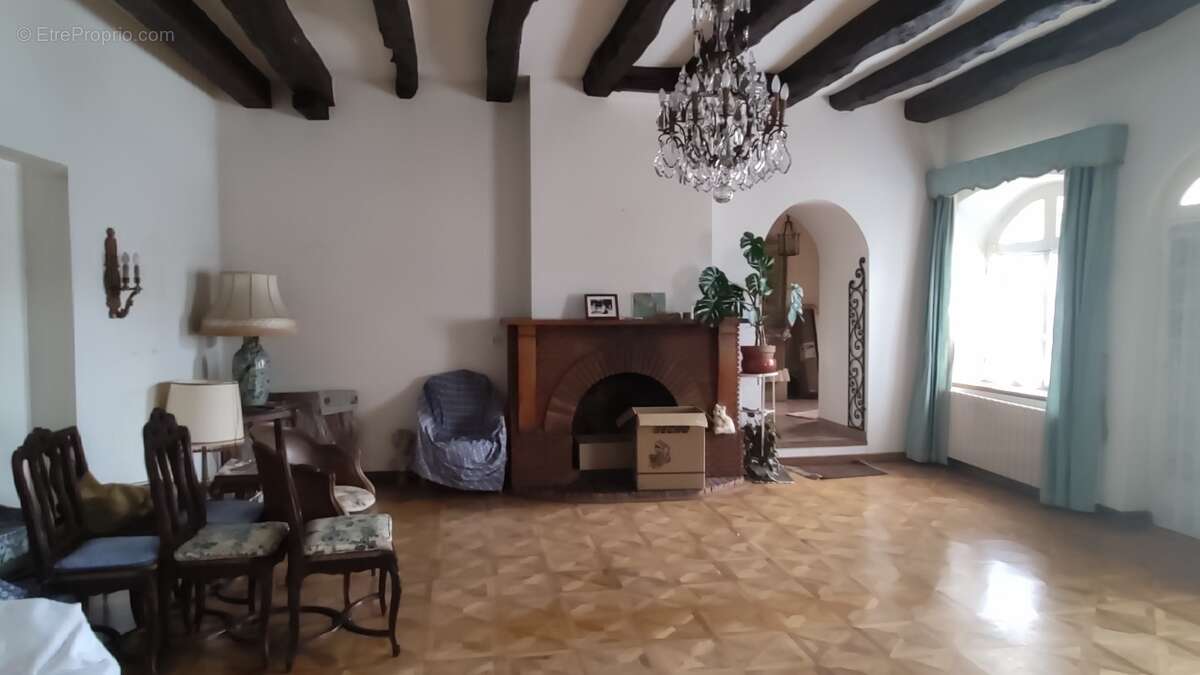 Maison 162 m² à Couze-Et-Saint-Front  - photo 9