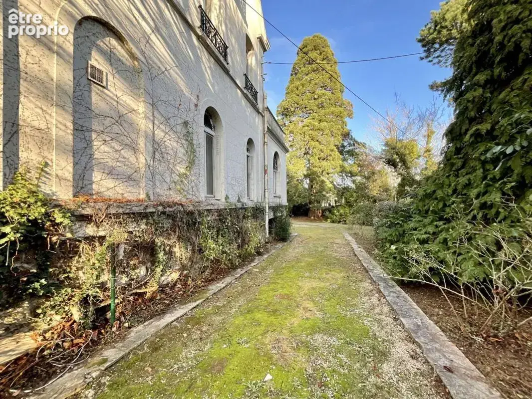 Propriété de maître avec maison de gardien 432 m² - LA CELLE ST CLOUD Les Gressets - photo 10