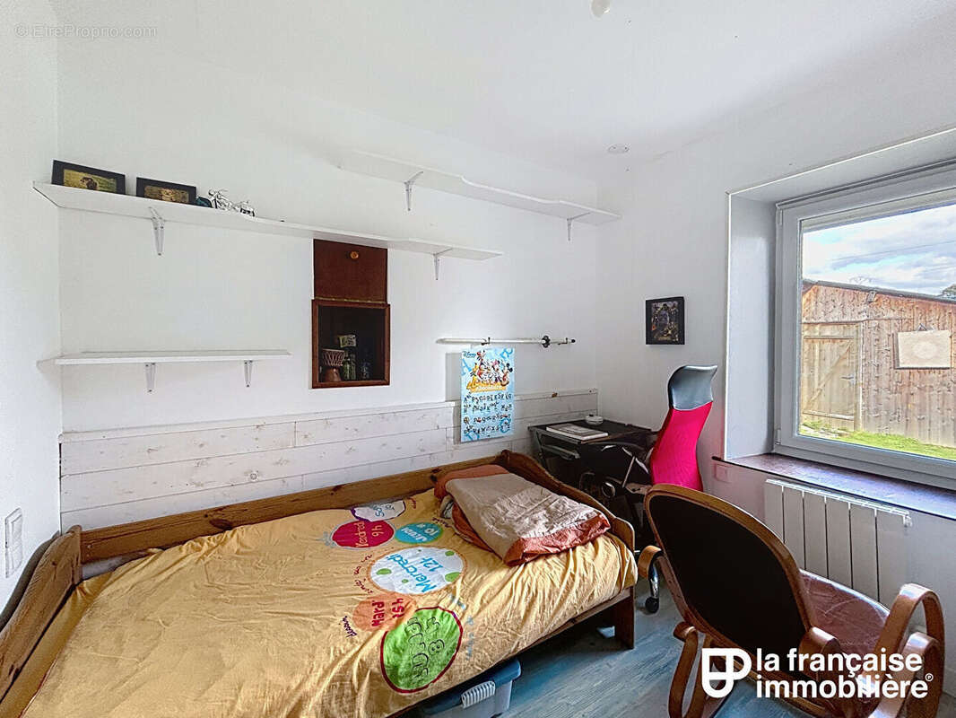 Maison à PIRE-SUR-SEICHE