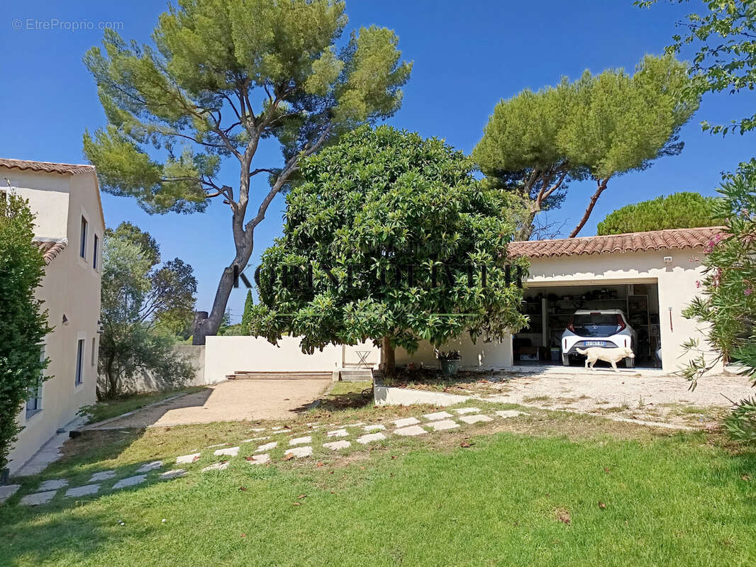 Propriété de caractère avec piscine  - Deux opportunités d'acquisition - 13190 Allauch - photo 13