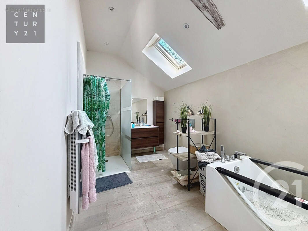 Maison 189 m² à Les Noes-Pres-Troyes  - photo 16