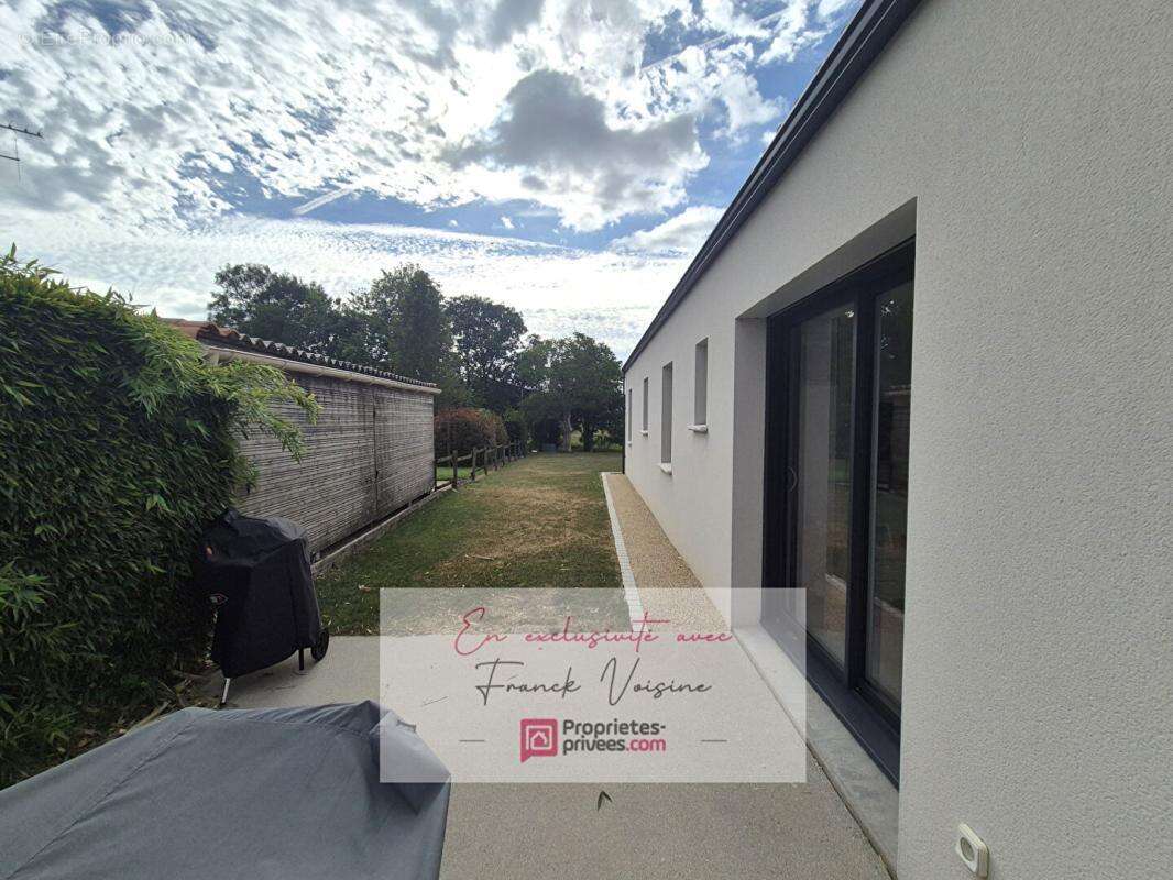 A VENDRE en Exclusivité à Vendrennes, Maison de 89 m2 env avec 2 chambres et 1 bureau sur une parcelle de 574 m2 - photo 15