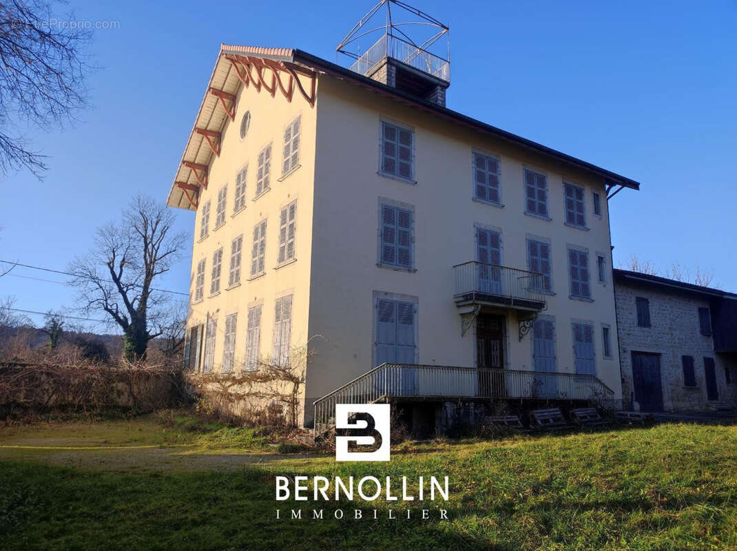 Maison à SIMANDRE-SUR-SURAN