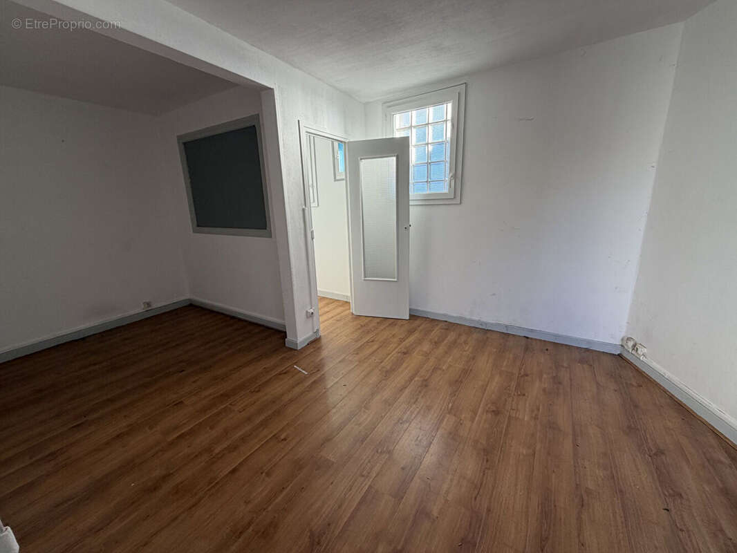 Maison à NERIS-LES-BAINS