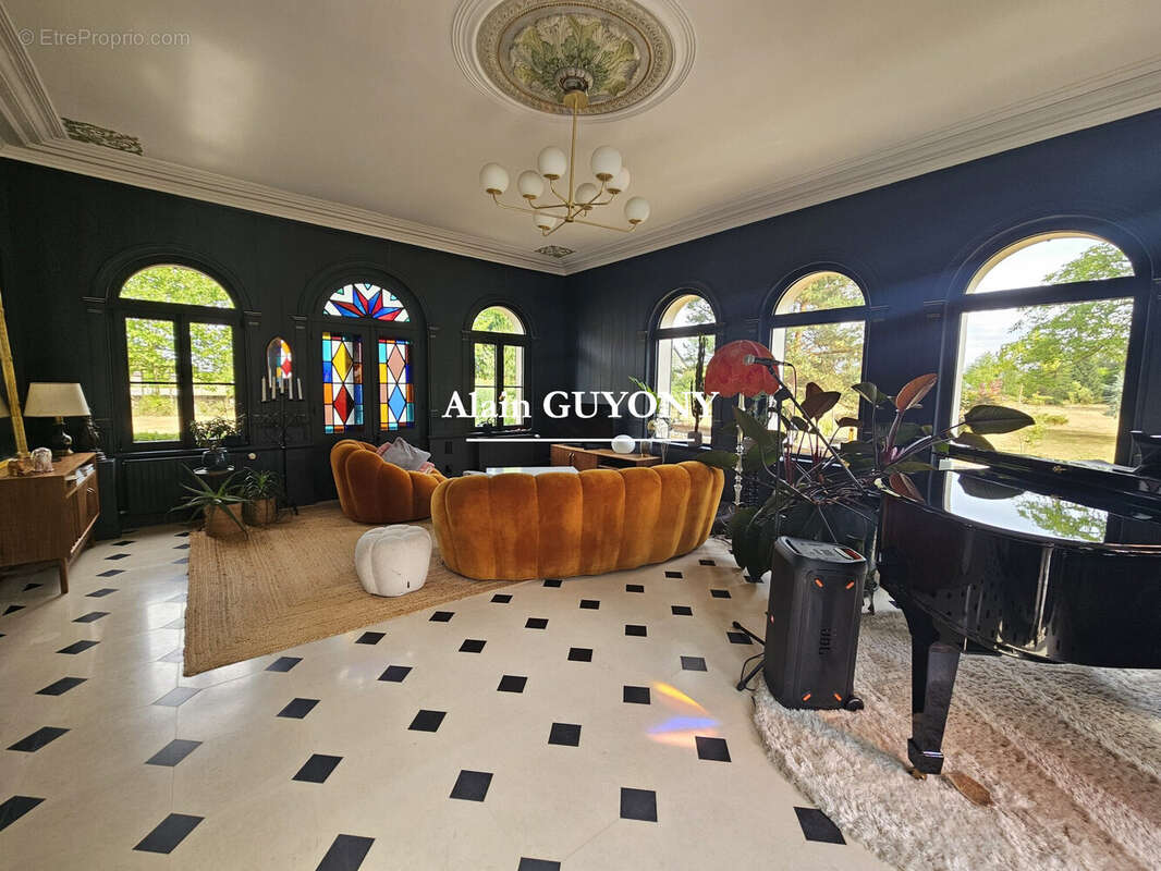 Maison 291 m² à Pont-Audemer  - photo 3