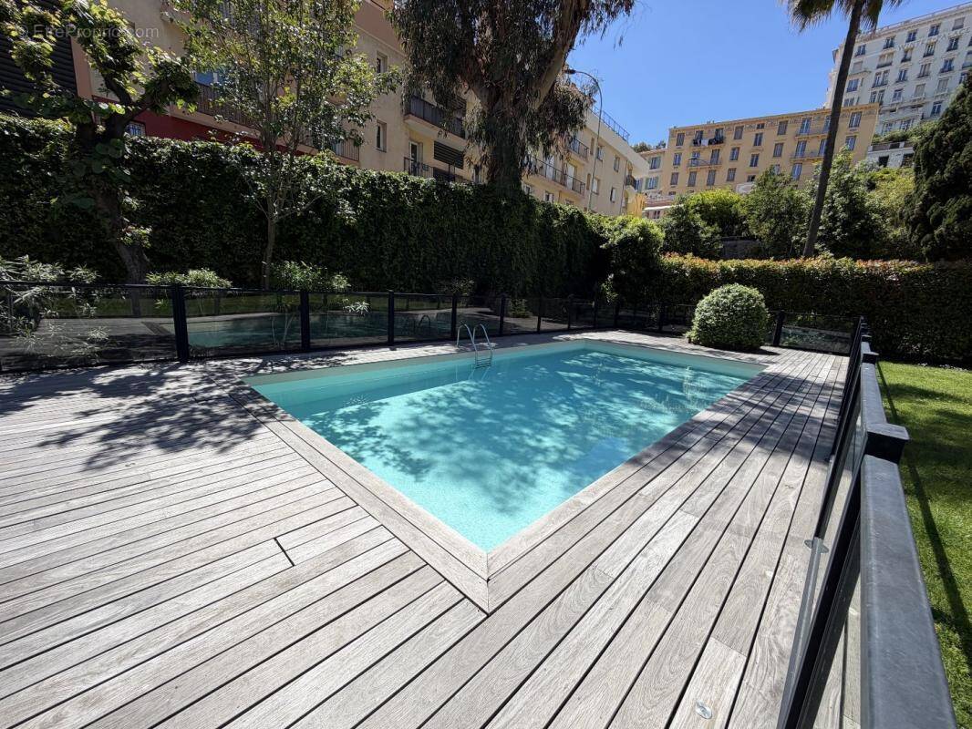 Appartement à MENTON