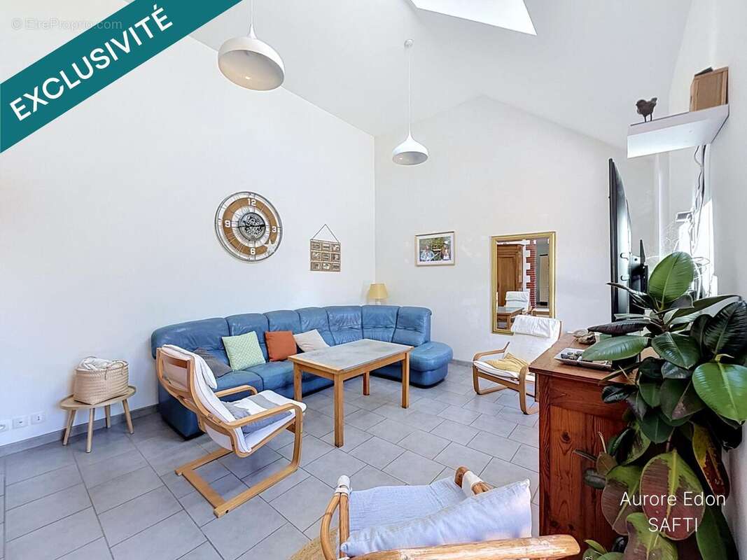Maison 117 m² à Combree  - photo 7