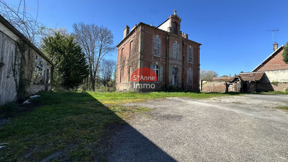 Maison à FREMONTIERS
