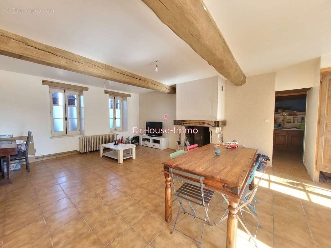 Maison 155 m² à Saint-Hilaire-Les-Andresis  - photo 4