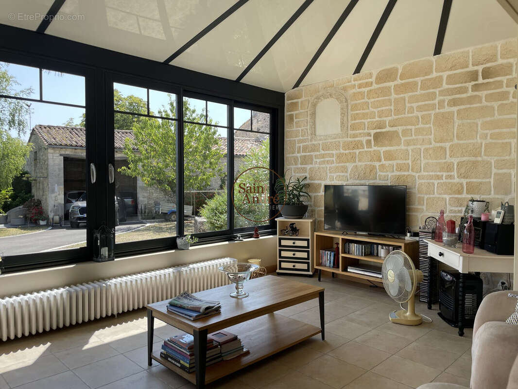 Maison à HIERSAC