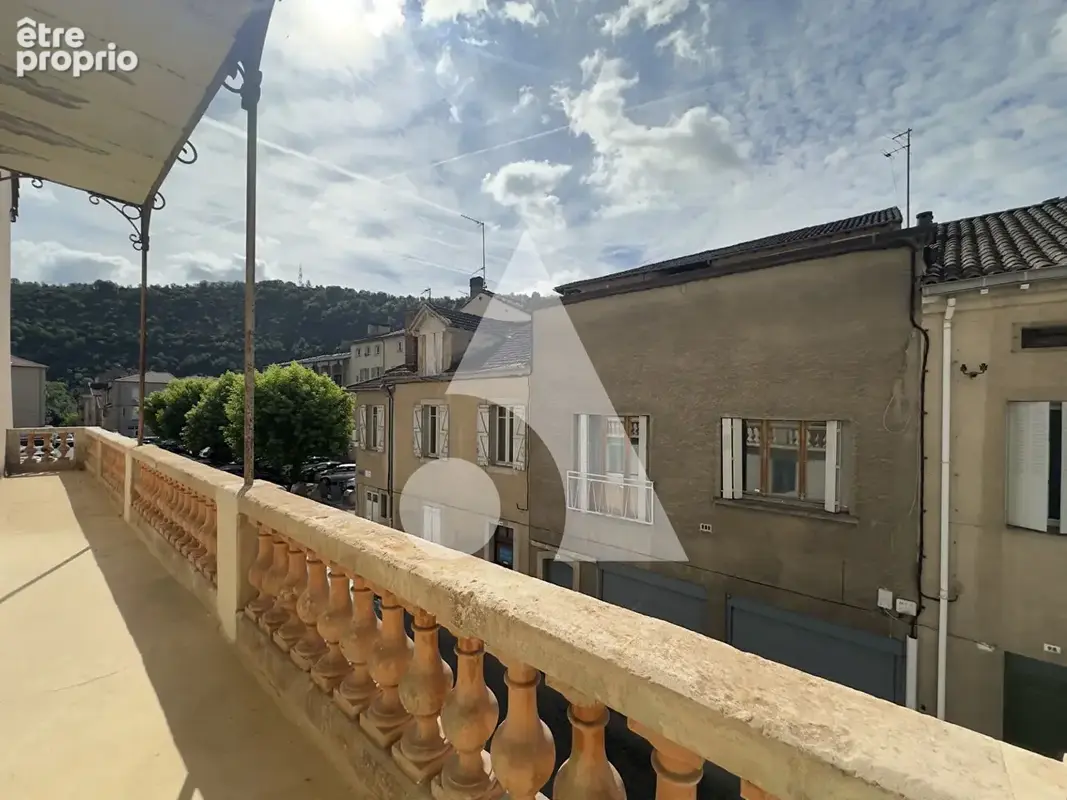 Immeuble Cahors 300 m2, 10 pièces, local commercial. - photo 1