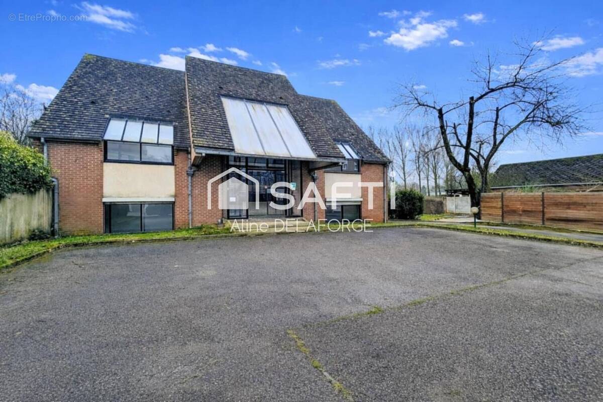 Photo 1 - Commerce à TINCQUES