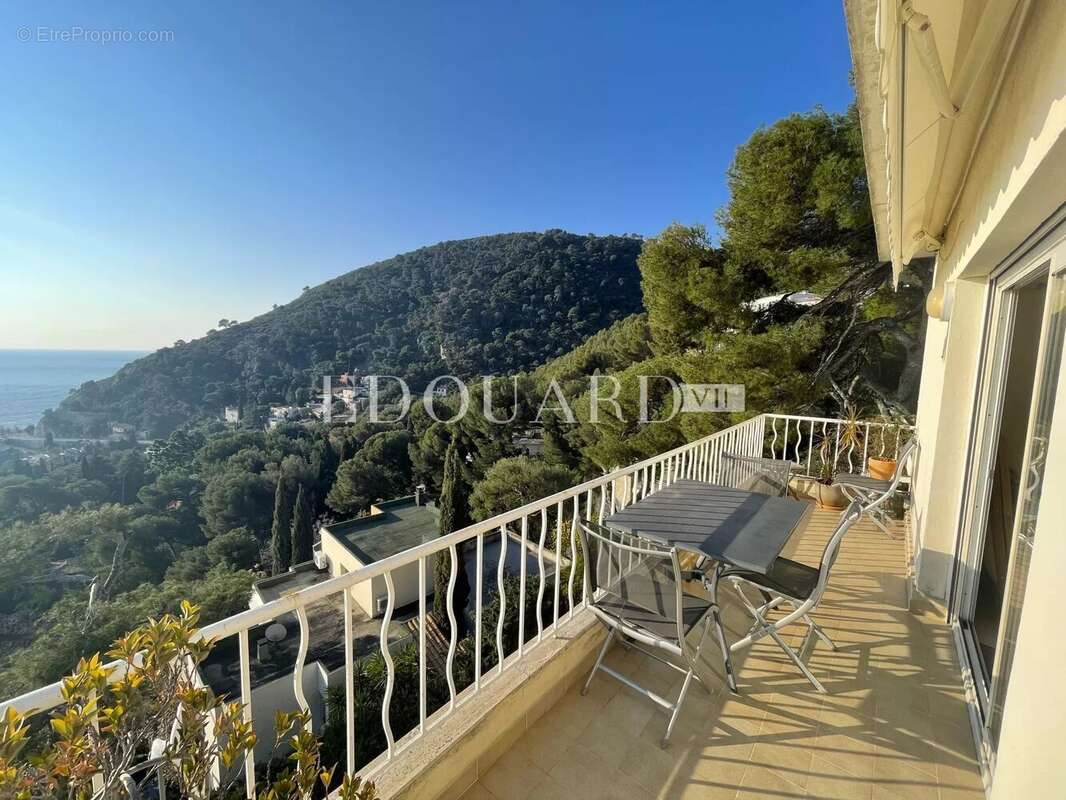 Appartement à EZE
