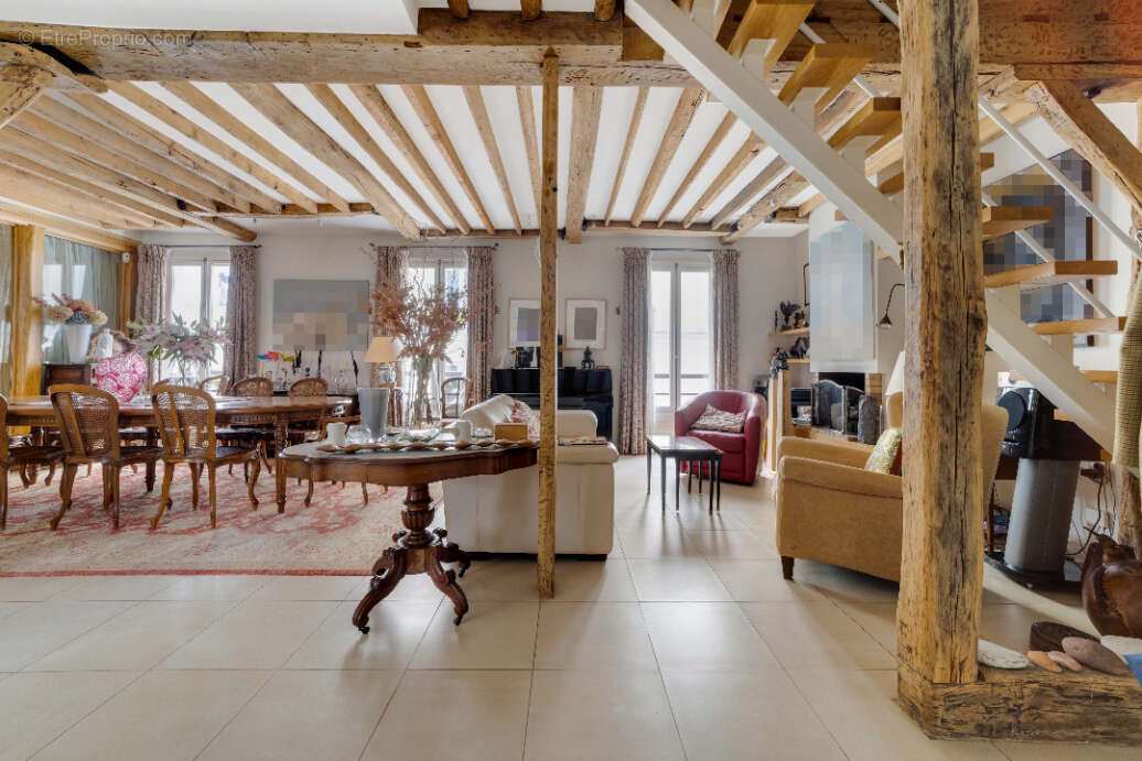 Appartement à PARIS-11E