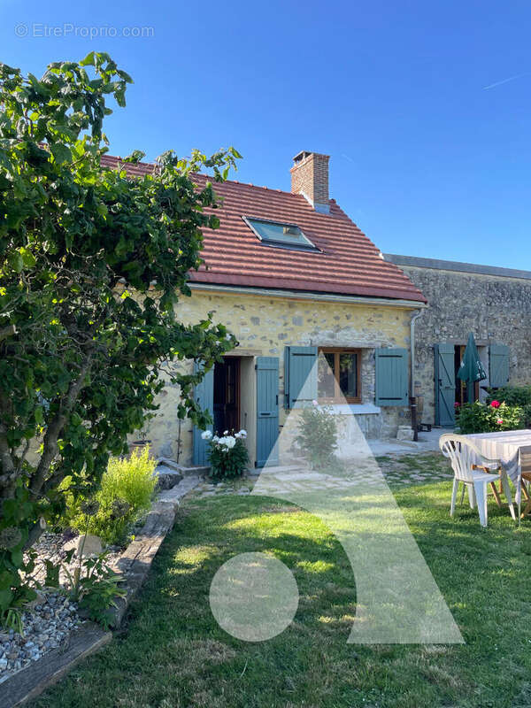 Maison à CREPY-EN-VALOIS