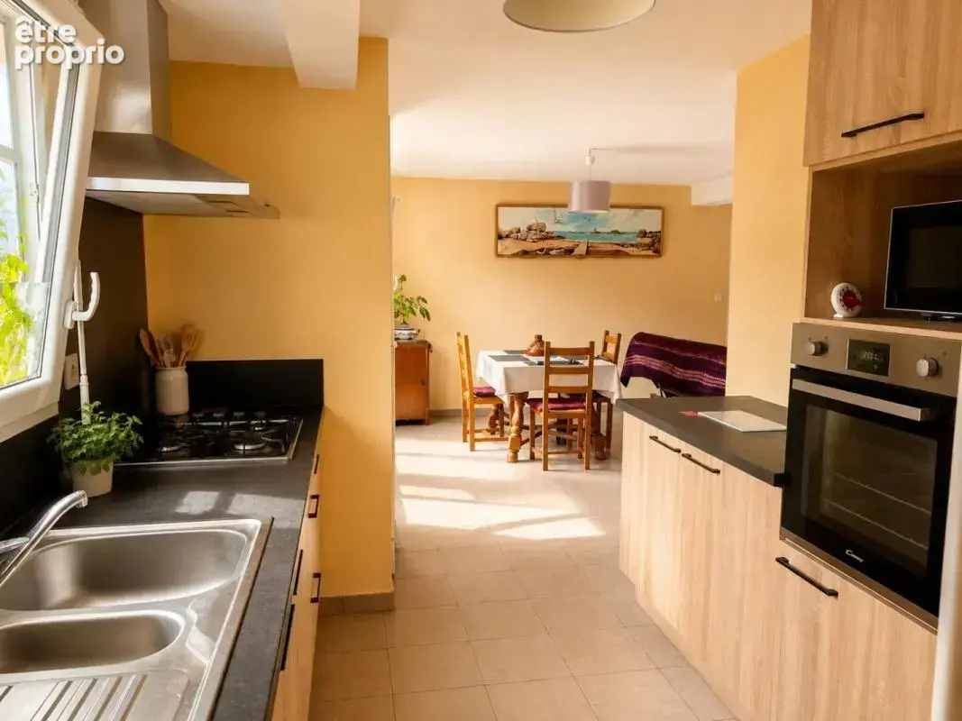 Maison 97 m² à Tregastel  - photo 4