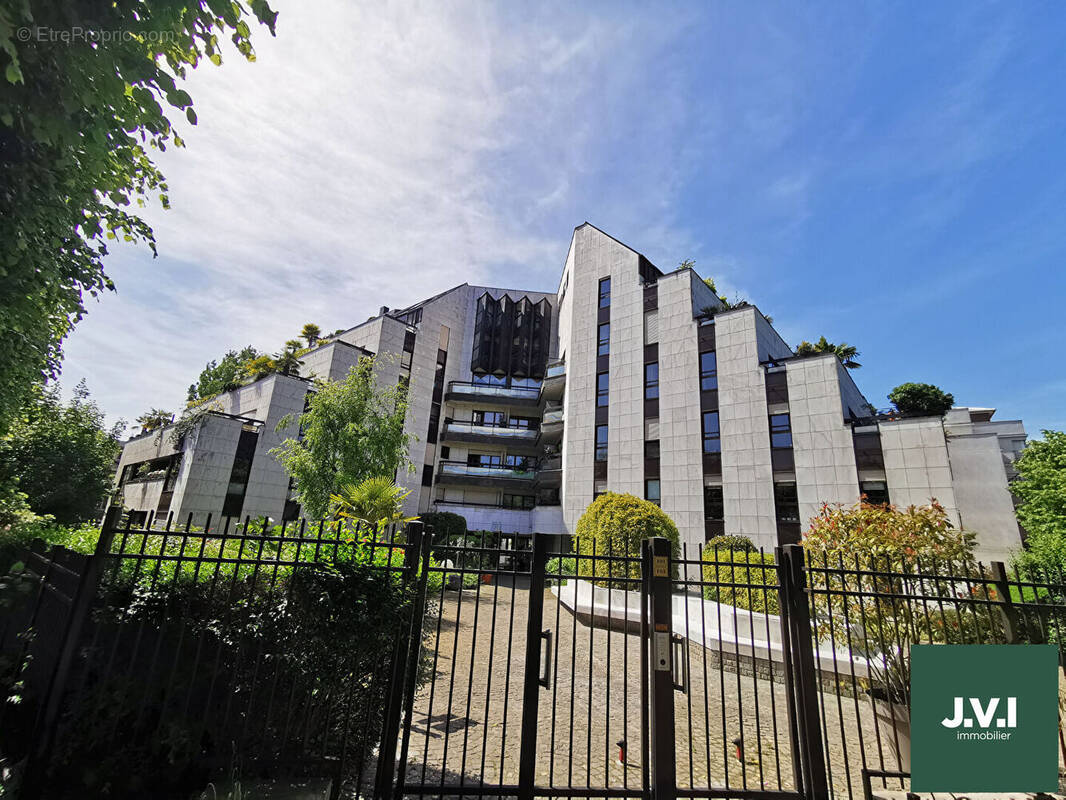 Appartement à ENGHIEN-LES-BAINS