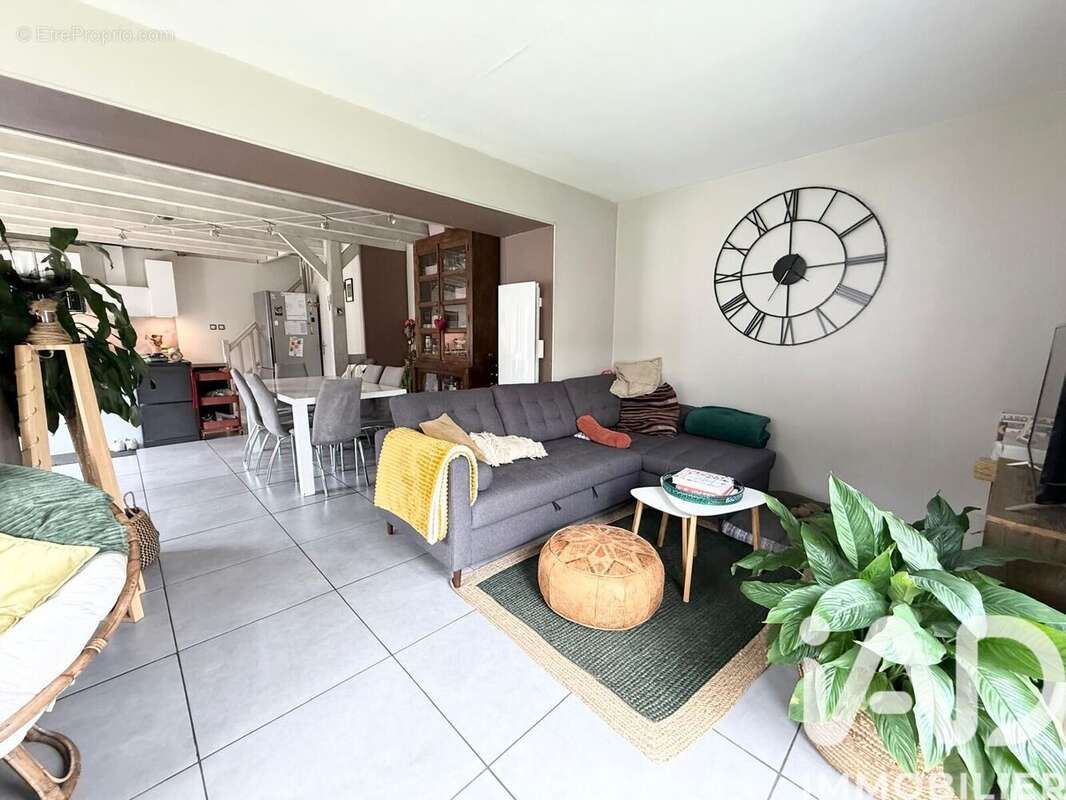 Photo 6 - Maison à SAINT-GENEST-LERPT