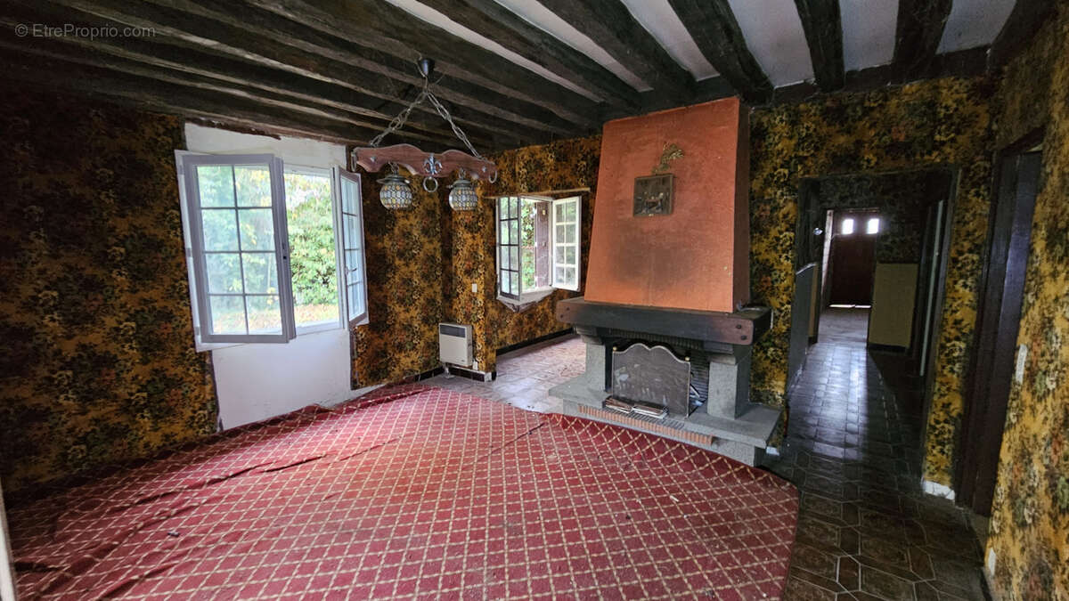 Maison à PRUNAY-LE-GILLON