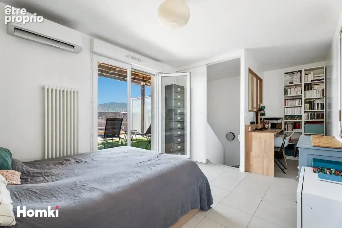 Duplex T3/T4 de 81 m² à Cannes 06150, Boulevard Étienne Astegiano - photo 7