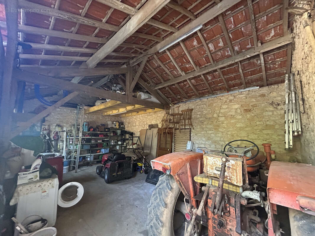 Charmante maison de campagne avec garage et grand terrain - photo 9
