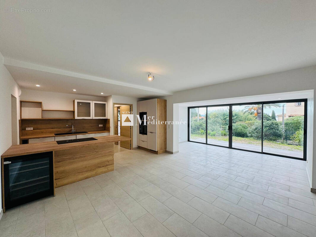 Appartement à LES ISSAMBRES