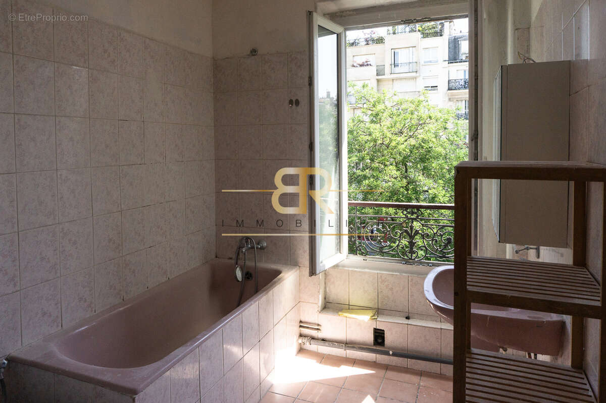 Appartement à PARIS-11E
