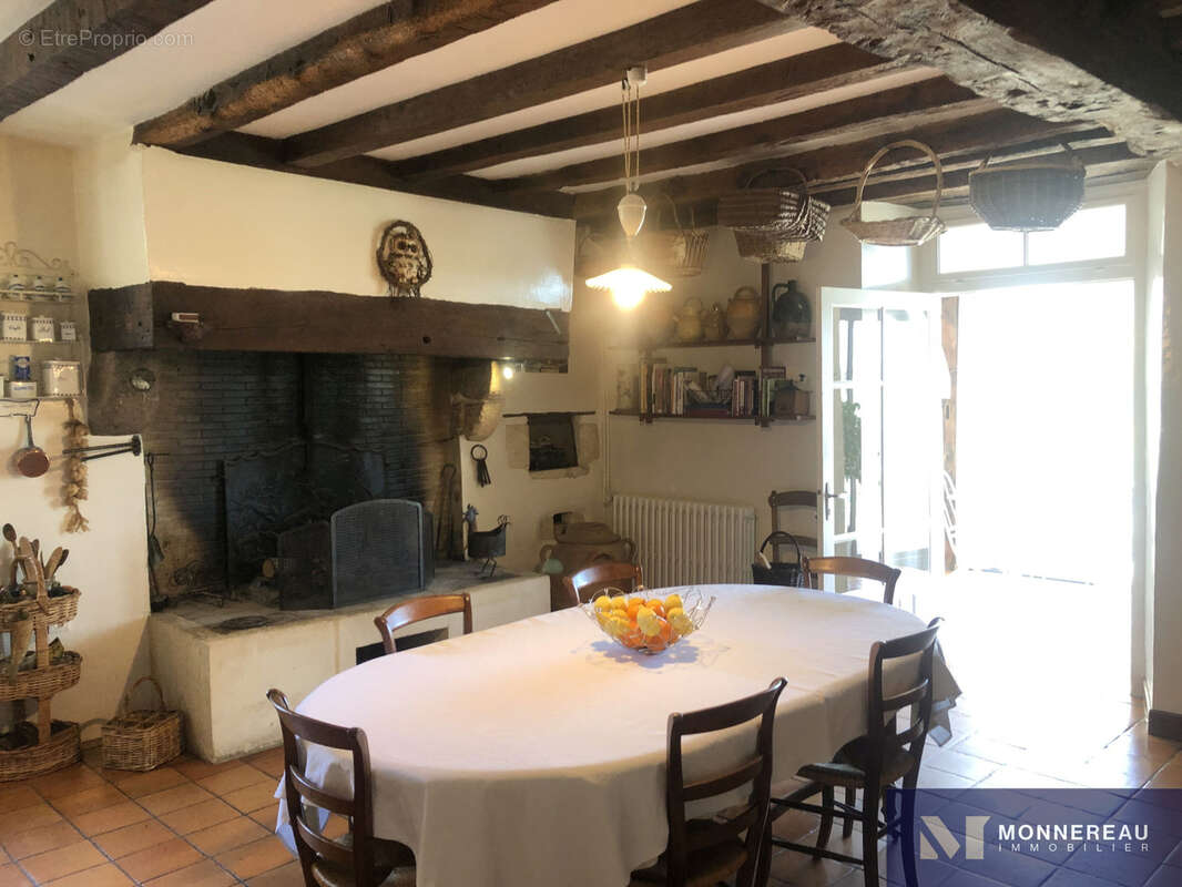 Maison à BRIE-SOUS-BARBEZIEUX