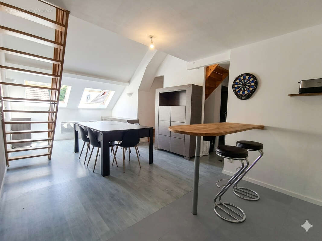 Appartement à SAINTE-SUZANNE