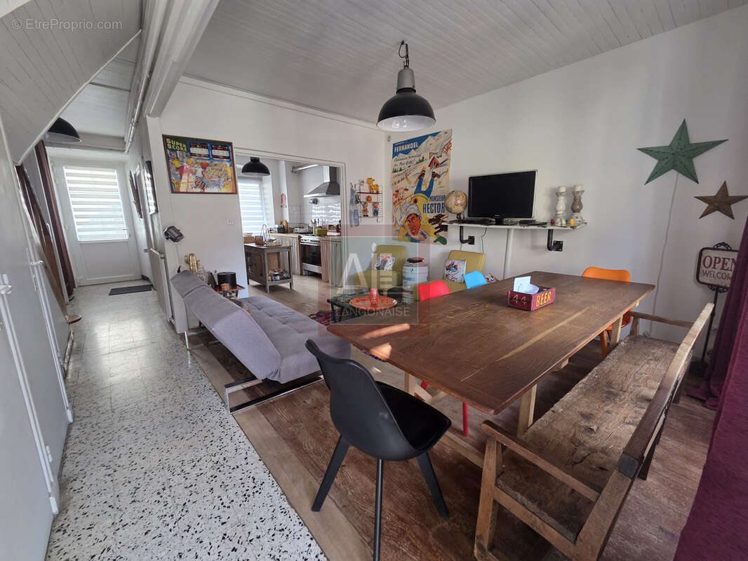 Maison à CHAMBON-LE-CHATEAU