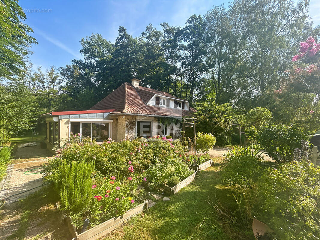 Maison à GUILLERVAL