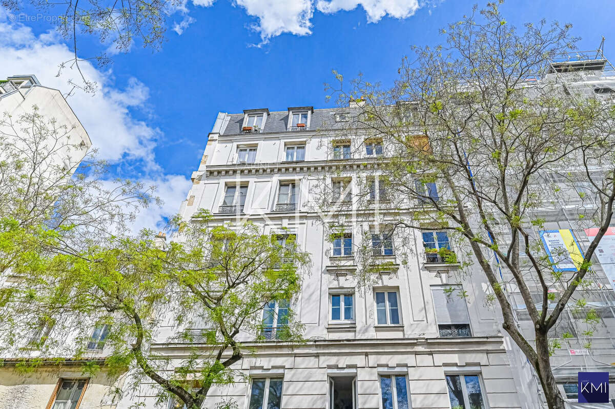 Appartement à PARIS-20E