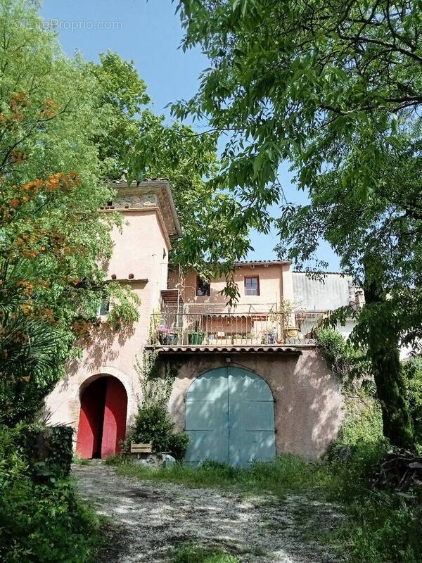 Maison à DURFORT-ET-SAINT-MARTIN-DE-SOSSENAC