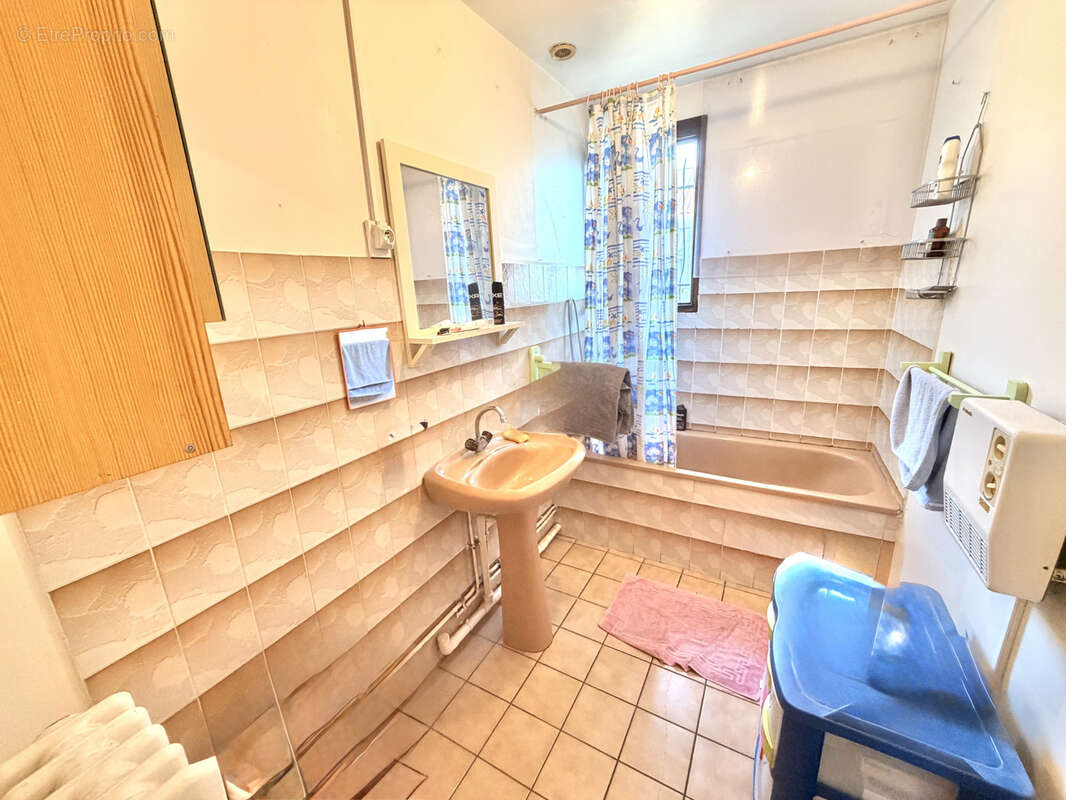 Maison familiale avec grand sous-sol   Juillan - photo 10