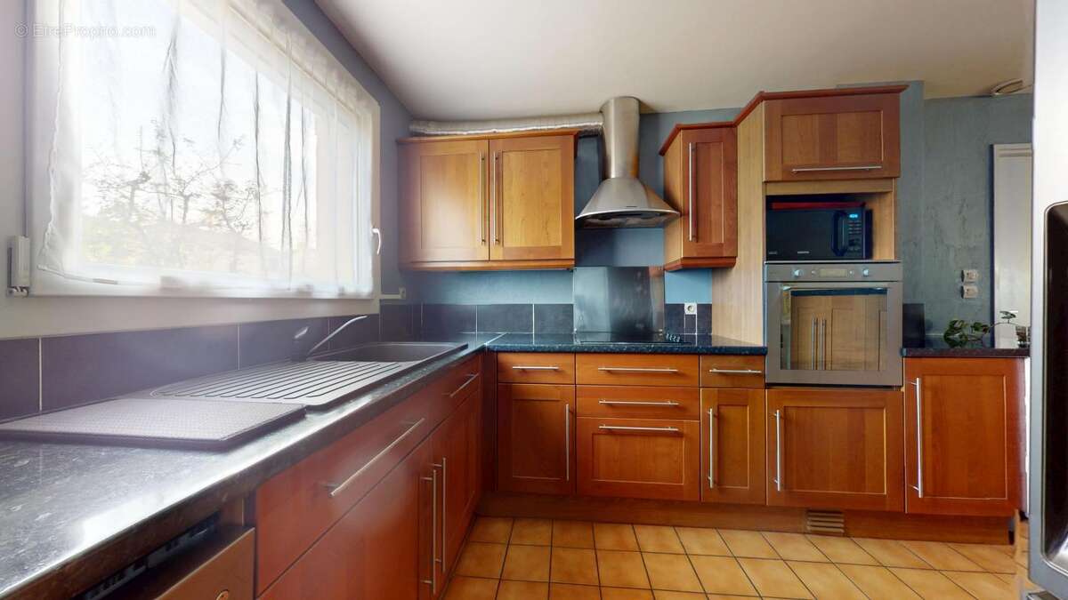 Maison à RILLIEUX-LA-PAPE