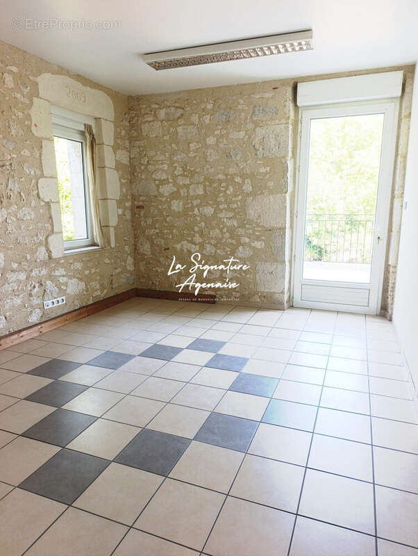 Maison 953 m² à Lavardac  - photo 3
